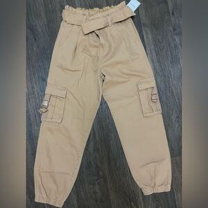 ❤️Forever 21 Tan Cargo Pants Durable Utility Design❤️